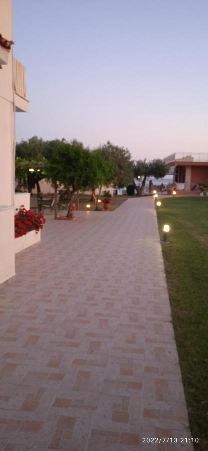 Aparthotel Lemonis House Nea Skioni Zewnętrze zdjęcie