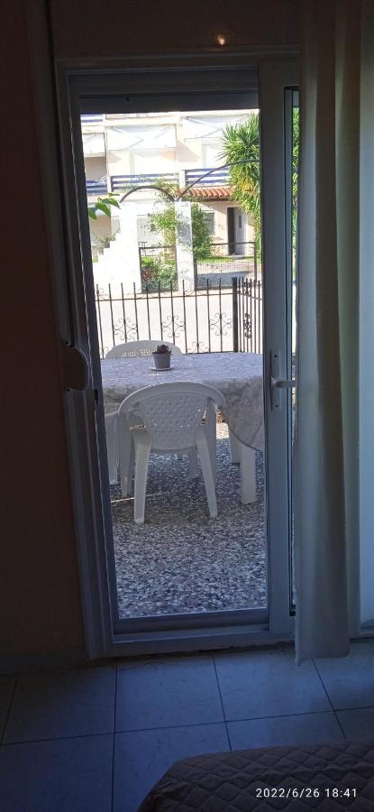 Aparthotel Lemonis House Nea Skioni Zewnętrze zdjęcie
