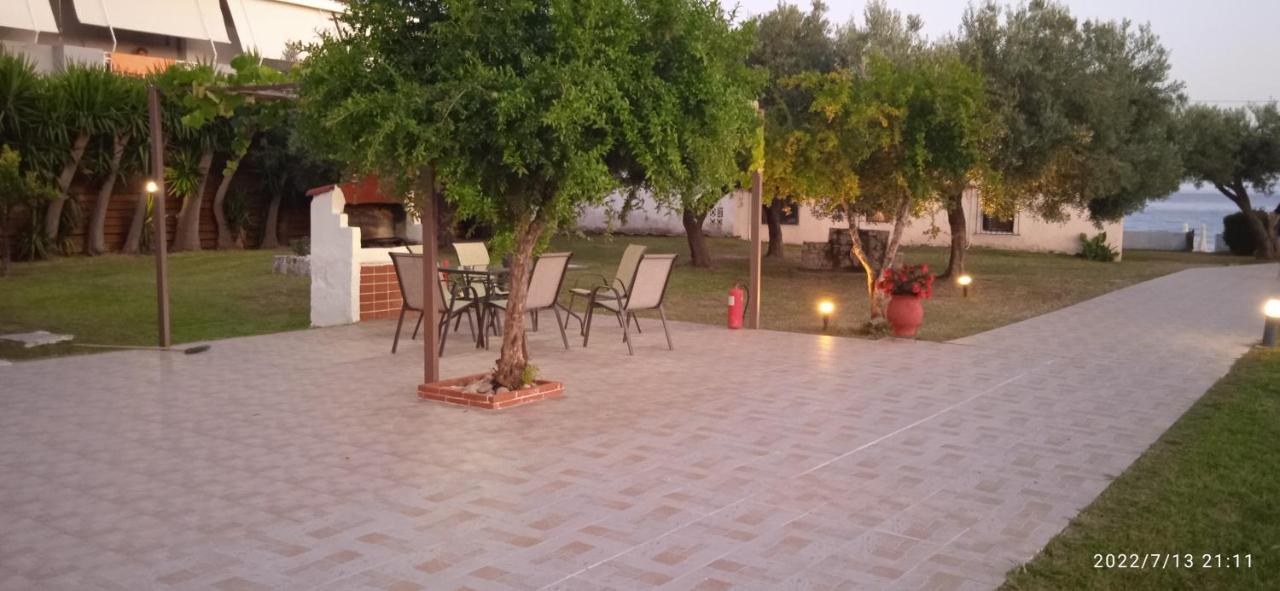 Aparthotel Lemonis House Nea Skioni Zewnętrze zdjęcie
